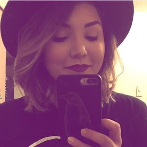 Meet your Posher, Catherine